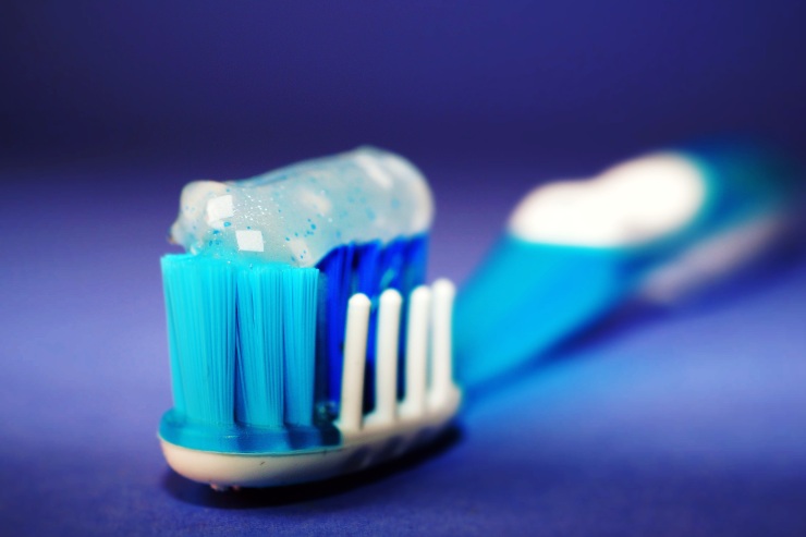 I dentifrici da evitare: sono dannosi per la salute