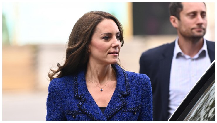 Kate Middleton e Carlo III vicini