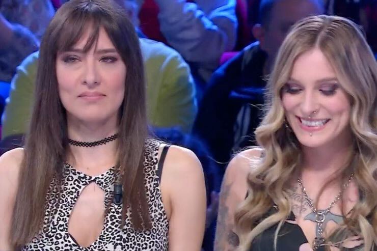 Affari Tuoi: chi sono Alessandra e Martina, le due concorrenti della Lombardia