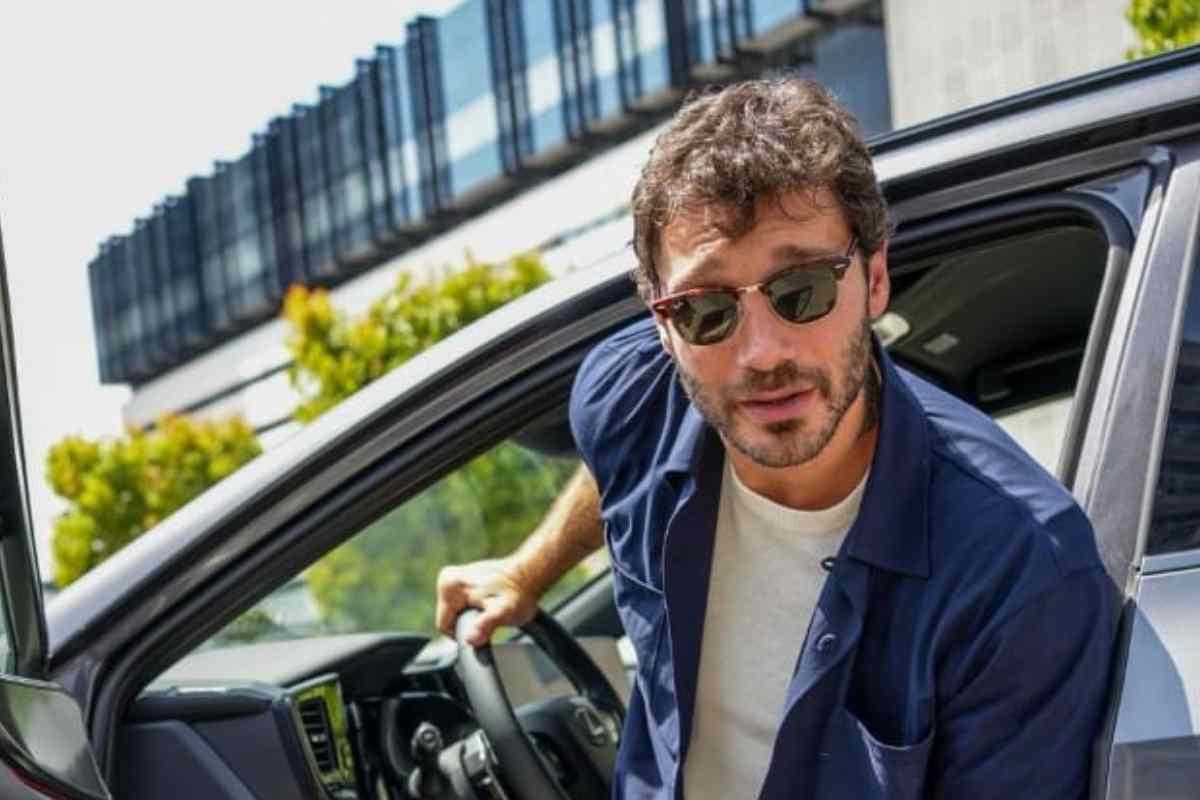 Stefano De Martino cambiamento prima di Affari Tuoi