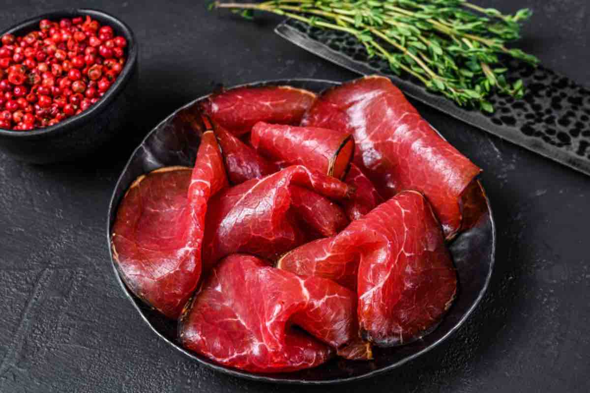 Allarme bresaola bassa qualità carne problemi di salute 