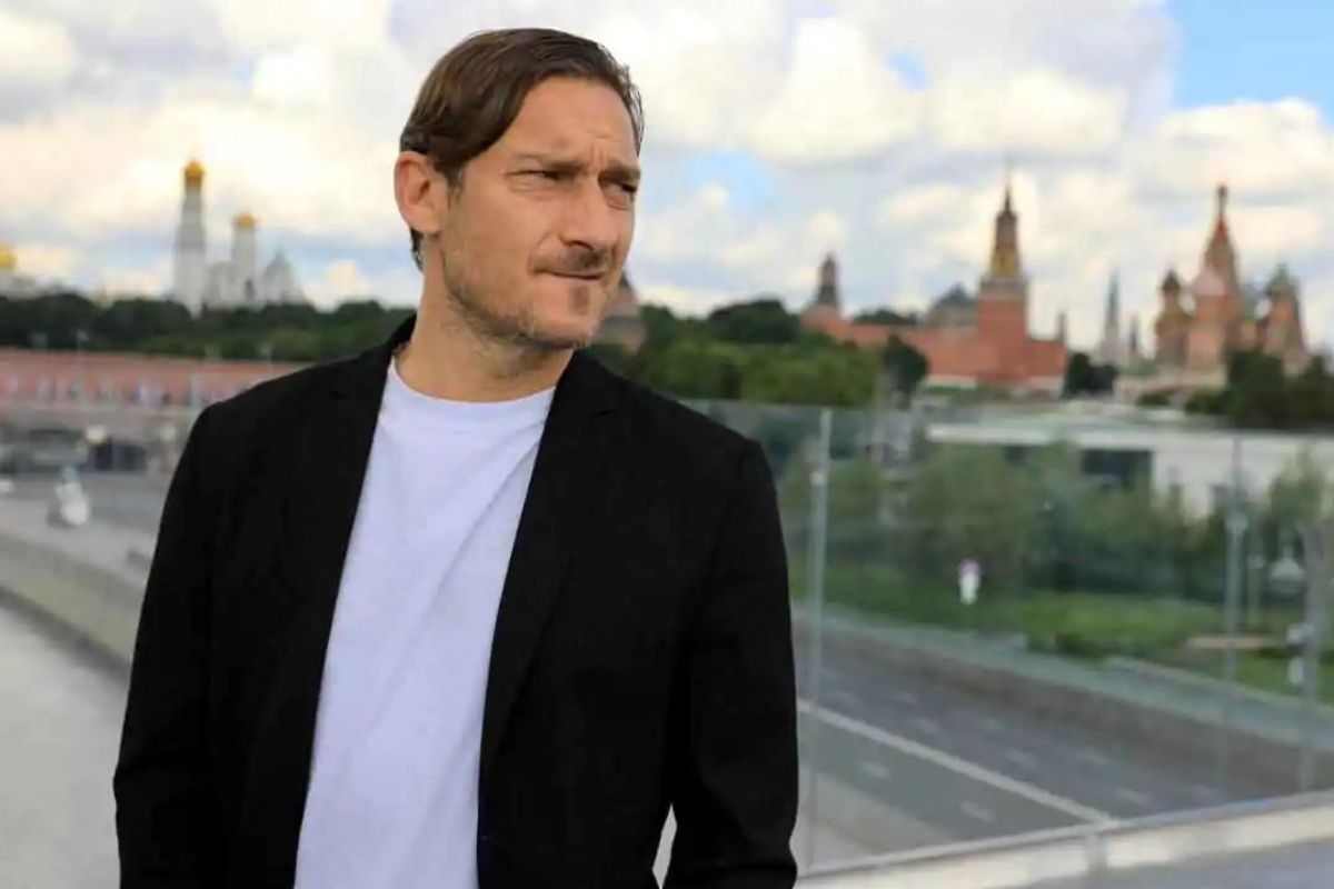 Francesco Totti si divide tra NOemi e Ilary