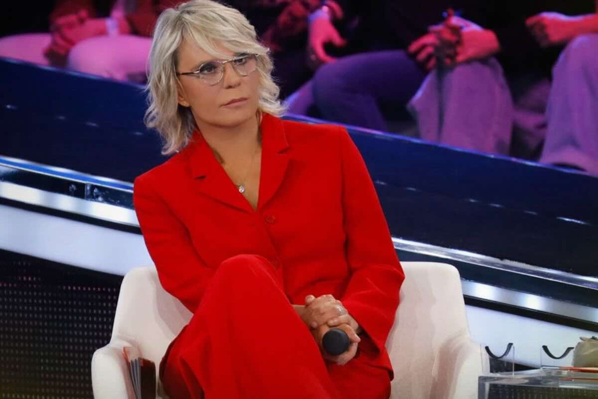 Maria De Filippi: tradita dall'amica più cara