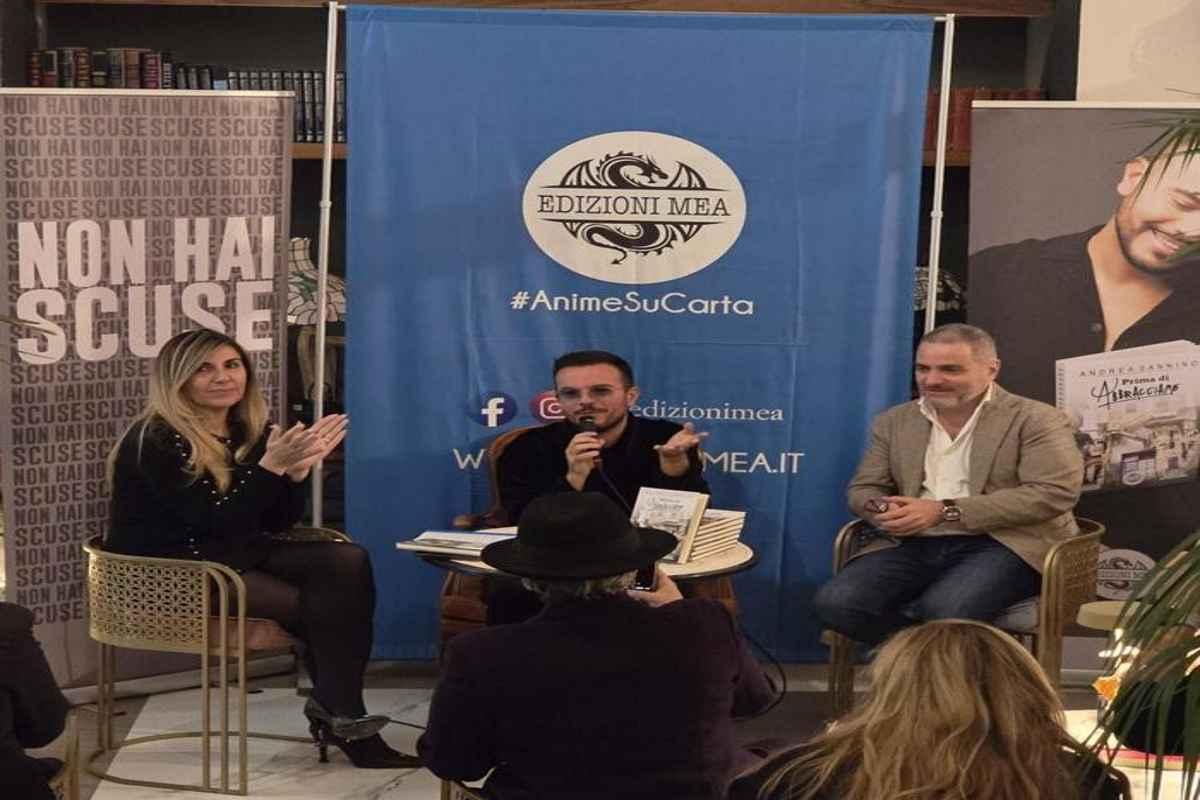 Andrea sannino presenta il suo nuovo libro prima di abbracciame