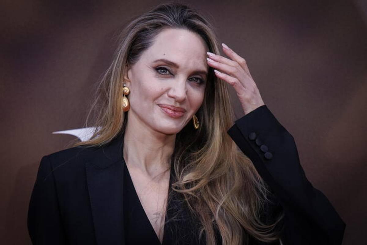 Angelina jolie presenta il suo film senza sangue al torino film festival