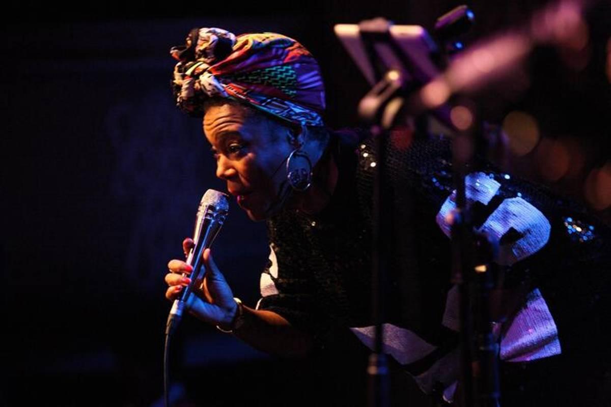 China moses in concerto esclusivo al volo del jazz