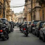 Parcheggio selvaggio a palermo: la protesta dei residenti per una situazione insostenibile