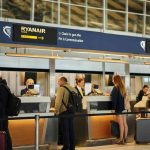 Ryanair restituisce un milione e mezzo per i costi extra del check-in