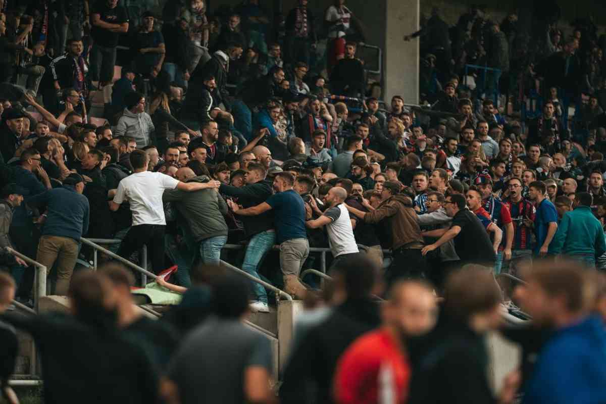 Scontri in curva sud: due nuovi daspo dopo il derby catania – trapani