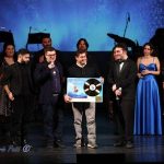 Fabrizio vidale conquista il disco d'oro con il suo brano oceania