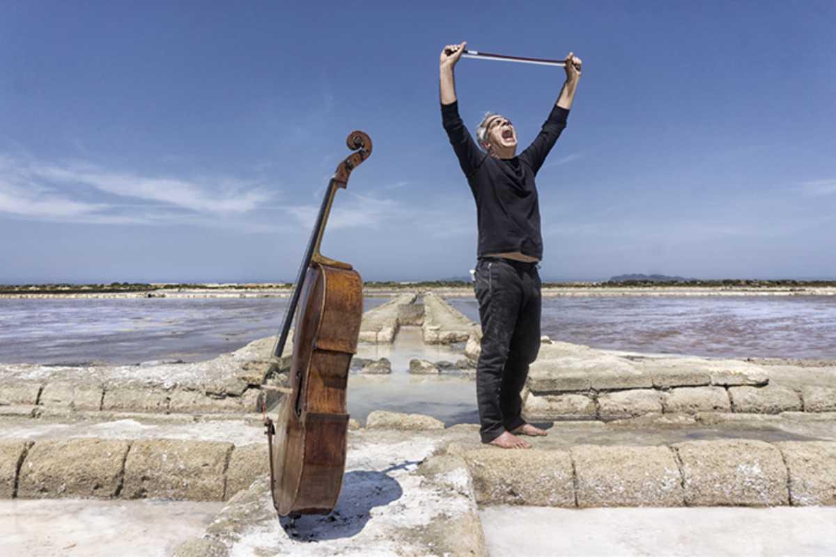 Giovanni sollima incanta napoli con la scarlatti baroque sinfonietta