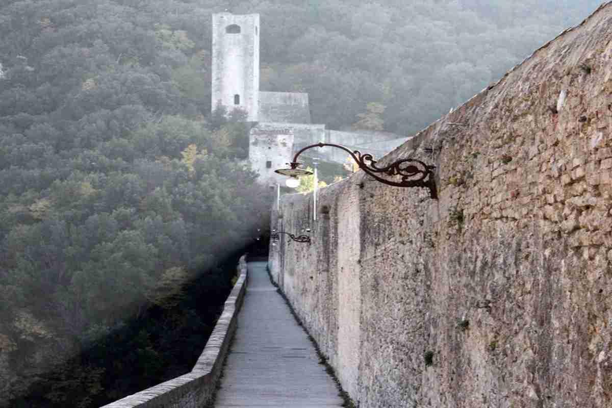 Il ponte delle torri di spoleto riapre: un atteso ritorno dopo otto anni