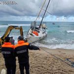 La sorprendente salvataggio della barca a vela bloccata a cefalù