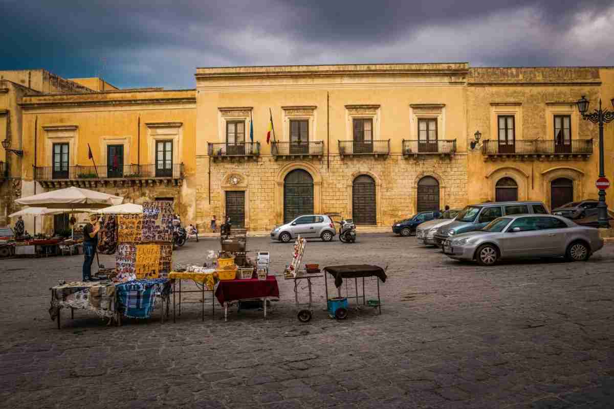 Scontro tra parcheggiatori abusivi: arrestato per tentato omicidio