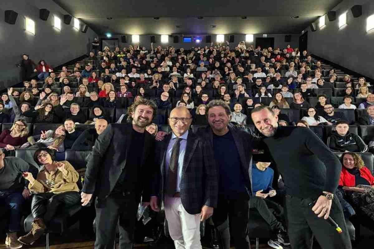 Siani e pieraccioni in scena ad ancona: un incontro da non perdere