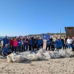 Spiaggia di sciacca torna a brillare grazie ai volontari di marevivo