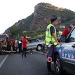 Tragedia nel palermitano: incidente mortale tra auto e cisterna, due vittime e tre feriti