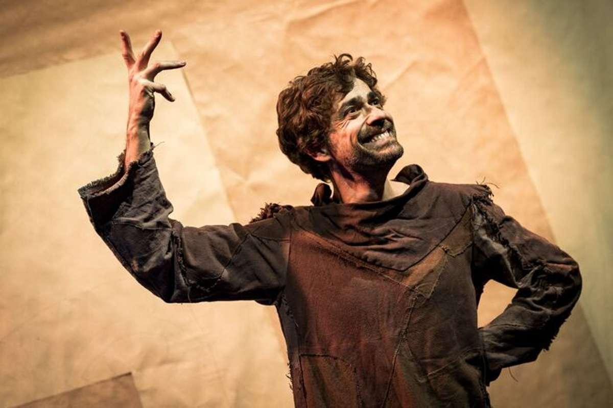 Il giubileo prende vita: un viaggio teatrale da bernadette a san francesco