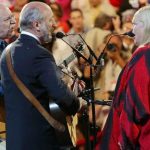 La scomparsa di una leggenda: addio a peter yarrow dei 'peter, paul and mary'