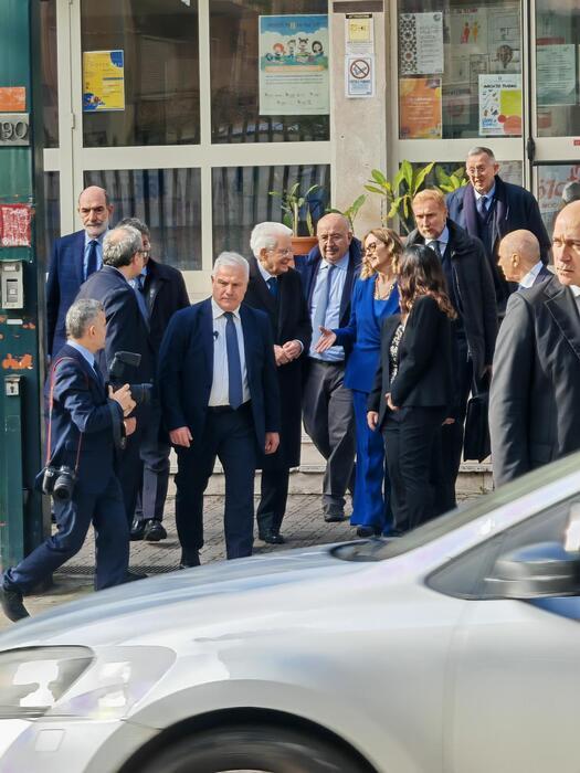 Mattarella racconta ai ragazzi il sogno di diventare medico e l'importanza del cambiamento