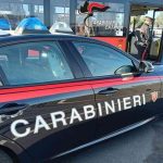 Rapinatore in fuga bloccato su un autobus a catania